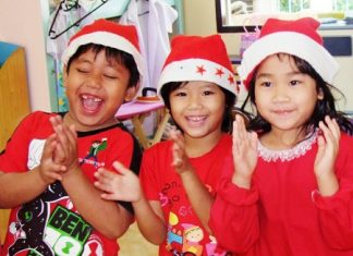 Christmas smiles at Rakpasa Kindergarten in Banchang.